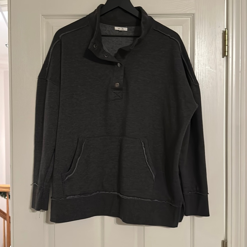 Maurice’s size XXL SWEATER worn once charcoal color